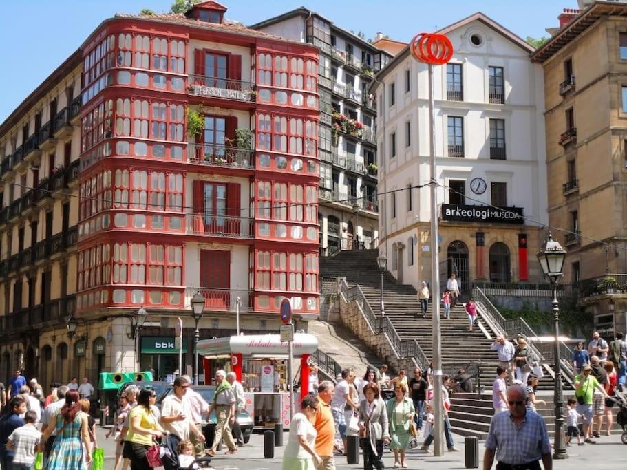 La Casita Verde. Metro Cerca Del Casco Viejo Bilbao Exterior photo